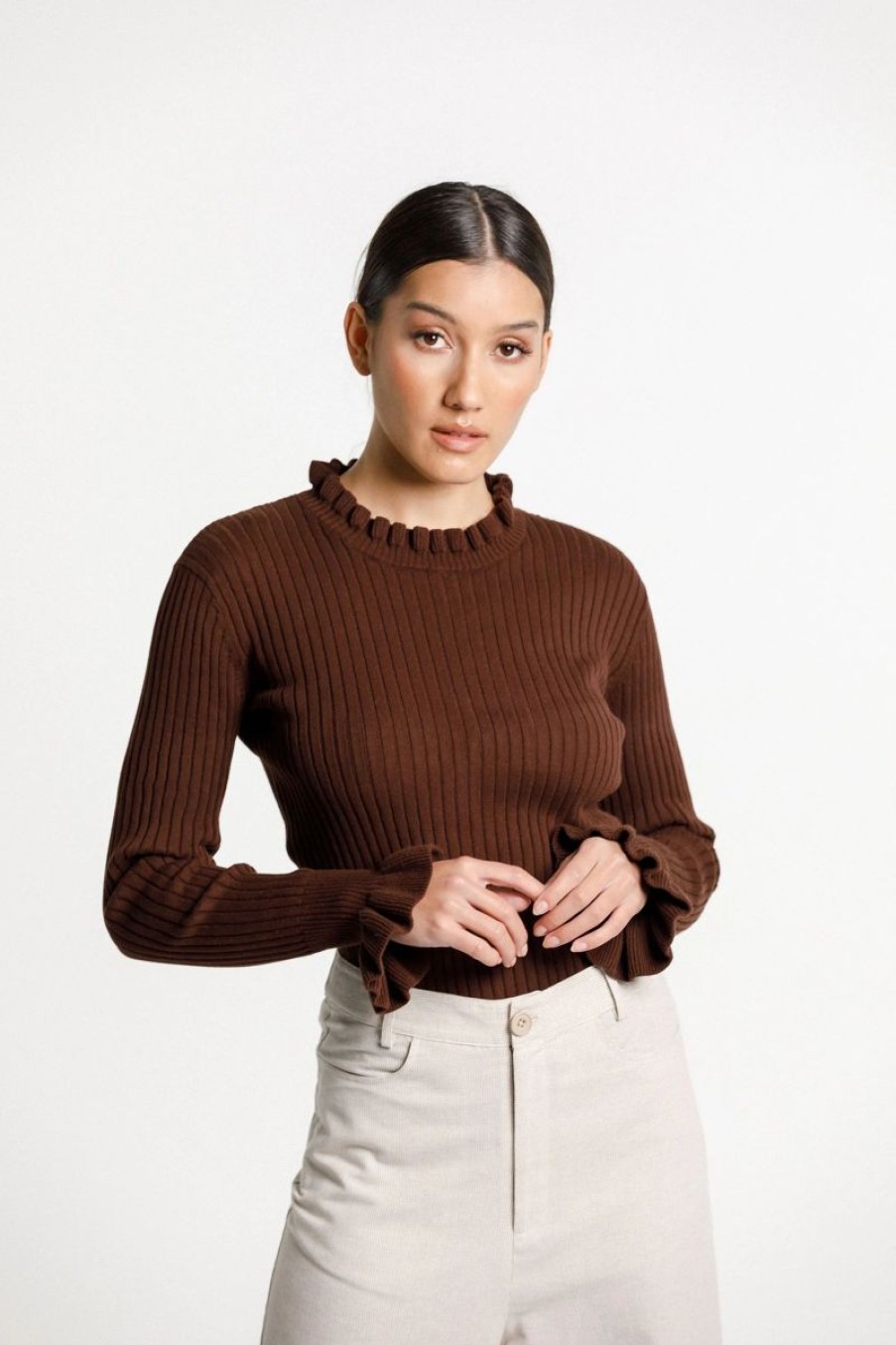 Women Thing Thing Tops | Ruffle Longsleeve // Chocolate