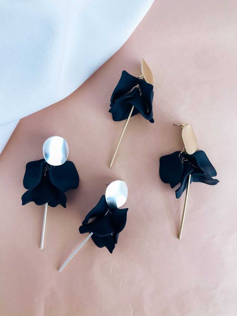 Women Willow Collective Jewellery | Flora Dangle Earrings